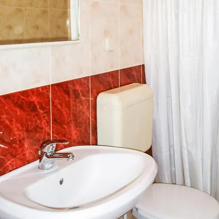 Apartment Apartment Alba-4 By Interhome